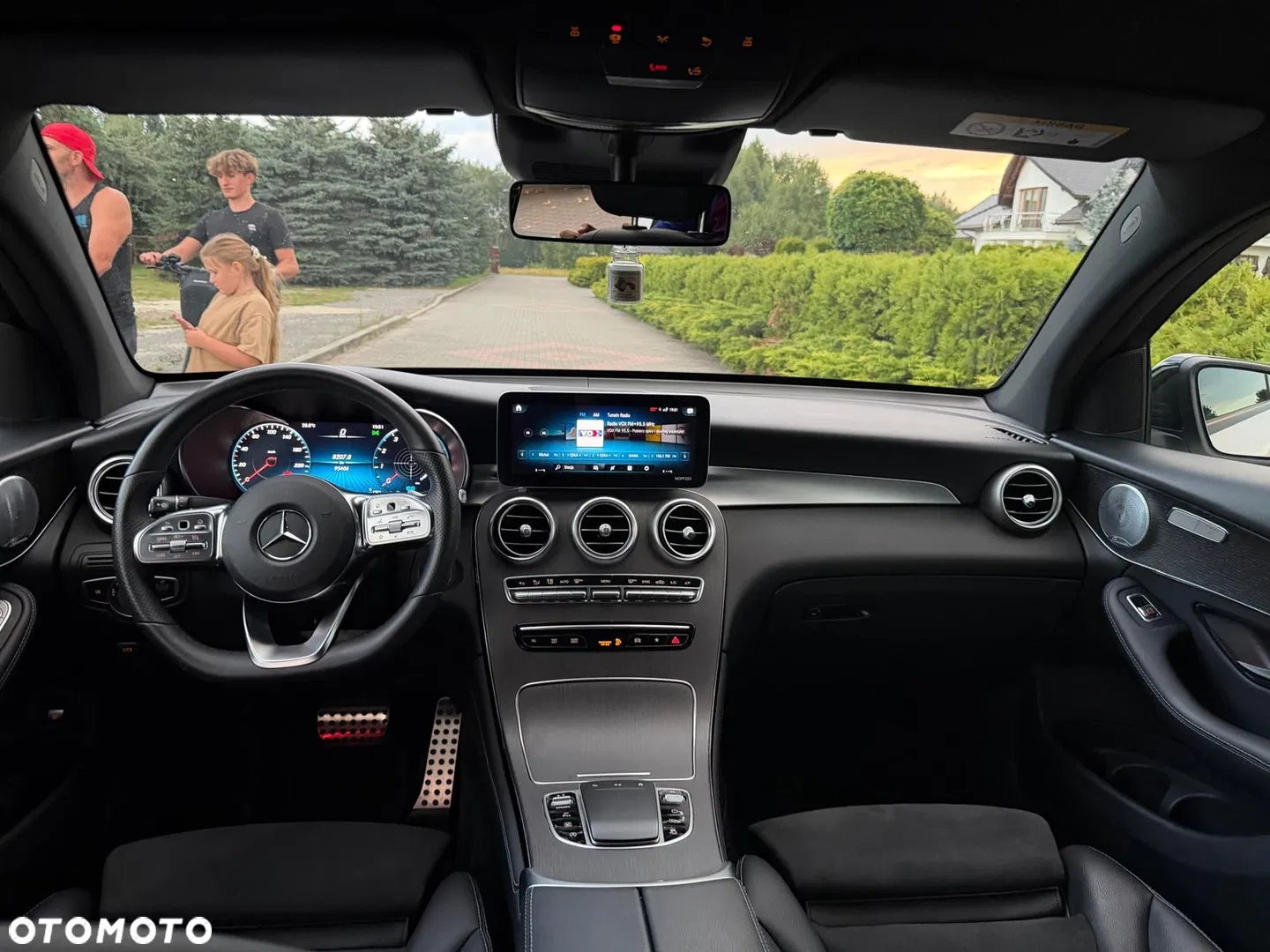 2020 Mercedes-Benz GLC, photograph 11