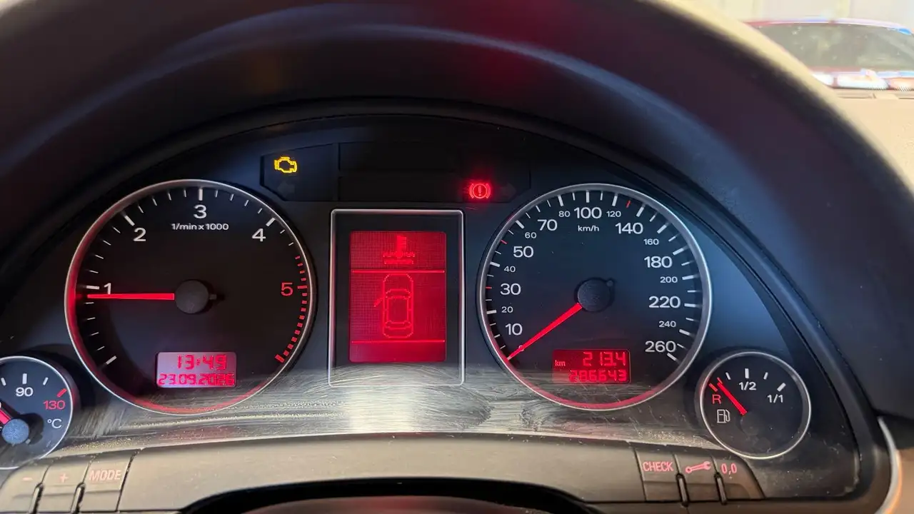 2006 Audi A4 Avant 2.0 TDI #Klimaautomatik#RadioCD, photograph 11