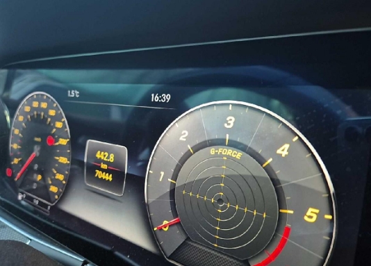 2020 Mercedes-Benz CLS300 d, photograph 2