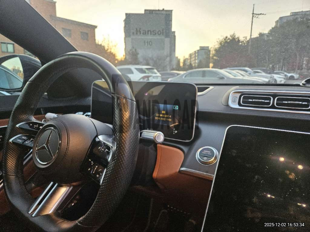 2022 Mercedes-Benz S400 d 4MATIC, photograph 2