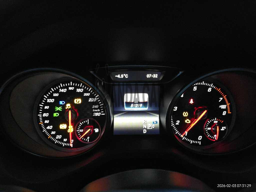 2018 Mercedes-Benz A200, photograph 2