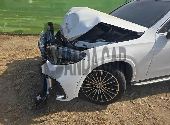 2024 Mercedes-Benz GLC 300 4MATIC Coupe, photograph 3