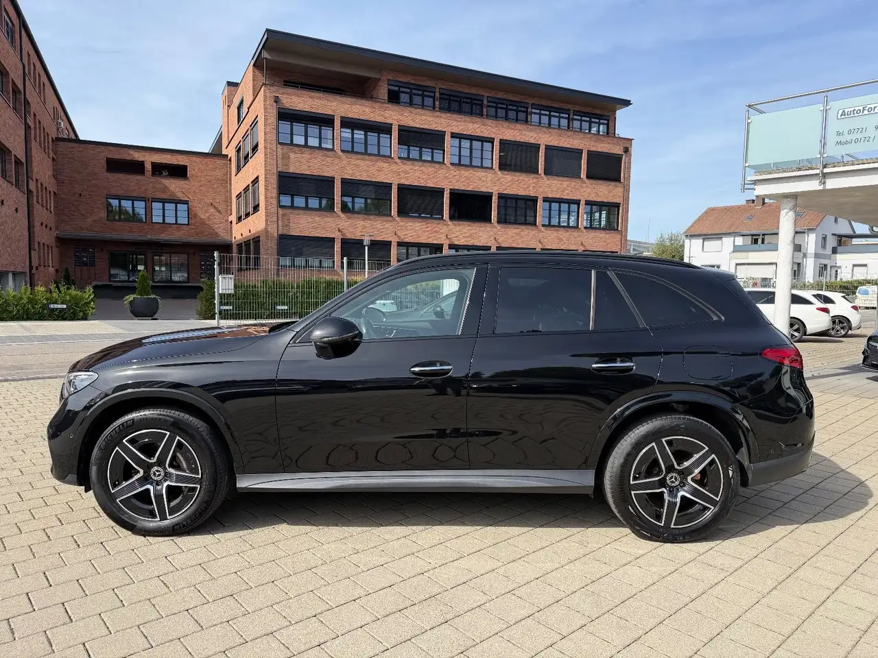 2023 Mercedes-Benz GLC 300 e 4Matic*AMG*Night*AHK*Memory*Burm*360°, photograph 5