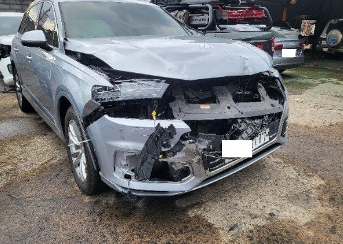 2019 Audi Q7 45 TFSI quattro, photograph 3