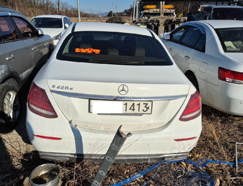 2018 Mercedes-Benz E220 d, photograph 3