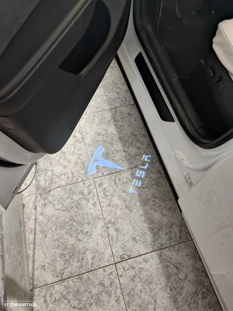 2023 Tesla Model Y Tração Traseira, photograph 7