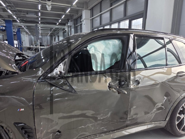 2026 BMW X5 xDrive30d, photograph 3