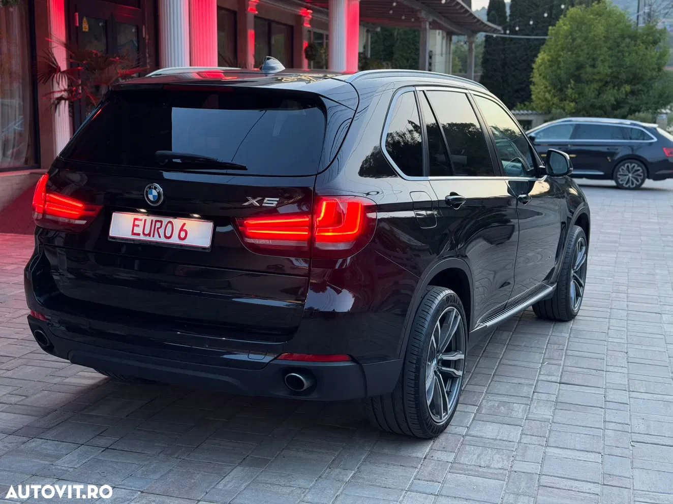 2014 BMW X5 xDrive30d Sport-Aut., photograph 2