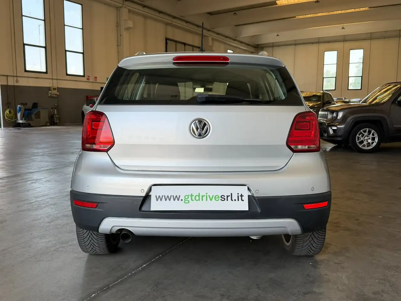 2016 Volkswagen Polo Polo 5p 1.4 tdi bm Cross, photograph 3