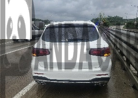 2022 Mercedes-Benz GLC300 4MATIC, photograph 4