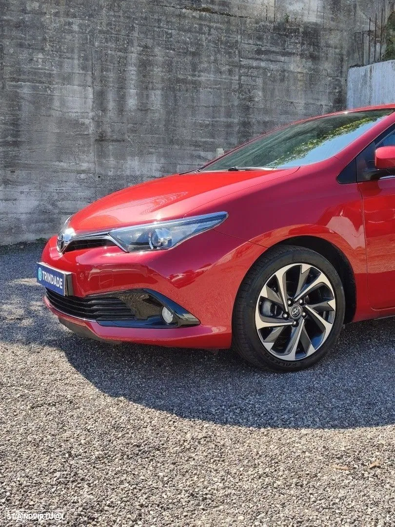 2015 Toyota Auris 1.2T Exclusive, photograph 10