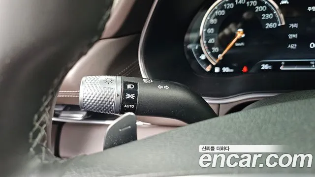 Genesis GV80 3.0 Diesel AWD — photo 1 of 32