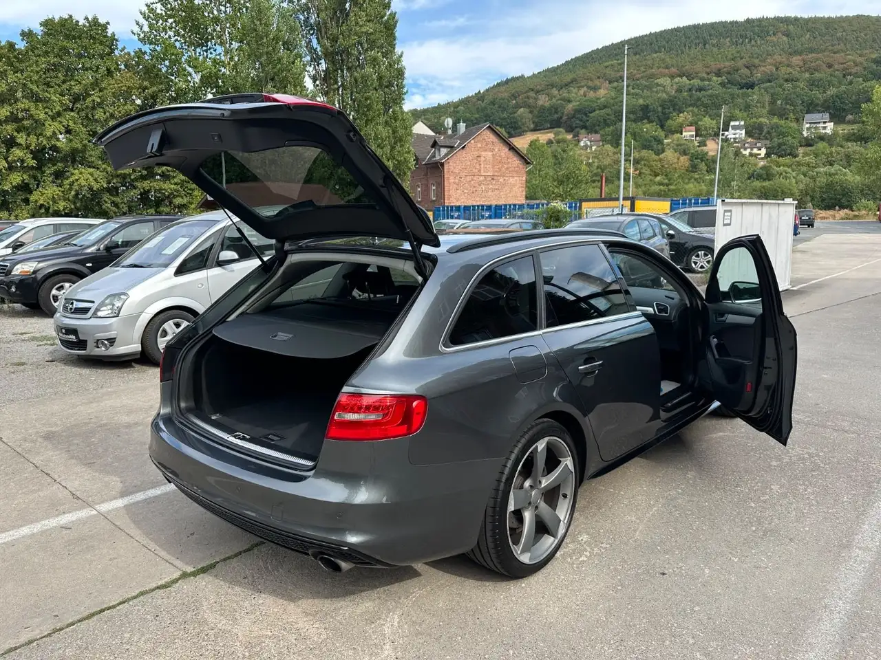 2015 Audi A4 1.8 Avant Ambition quattro/S-Line 19 Zoll, photograph 8