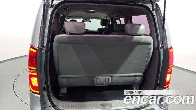 2019 Hyundai Starex Wagon 12-Seater, photograph 8