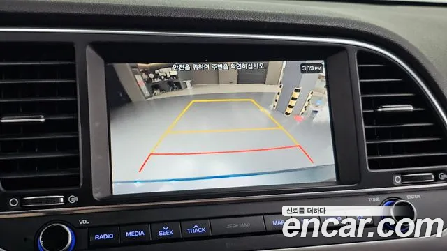 2017 Hyundai AVANTE 1.6 GDI Value Plus, photograph 10
