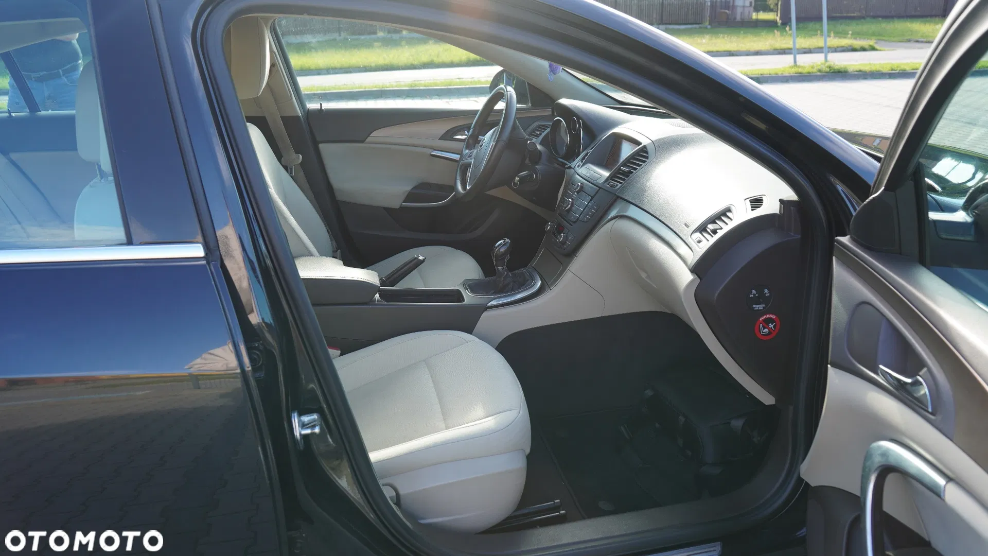 2010 Opel Insignia 1.8, photograph 12