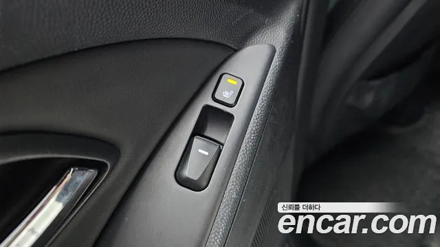 2012 Hyundai Tucson Diesel 2WD LX20, photograph 9
