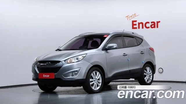 2011 Hyundai Tucson Diesel 2WD LX20, photograph 7