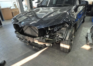 2022 BMW iX3 M Sport, photograph 2