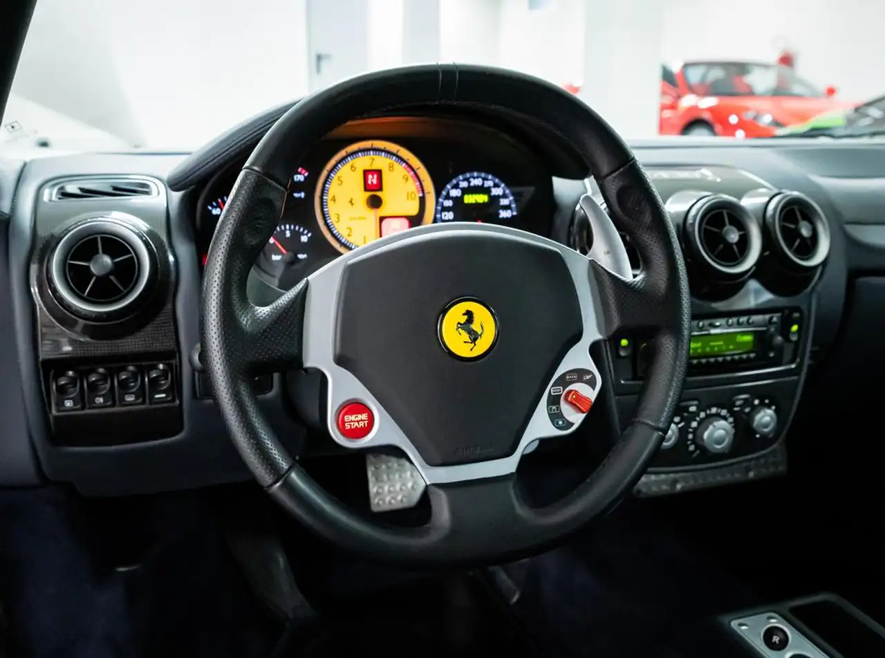 2006 Ferrari F430 F1 -ITALIANA-SERVICE FERRARI, photograph 3