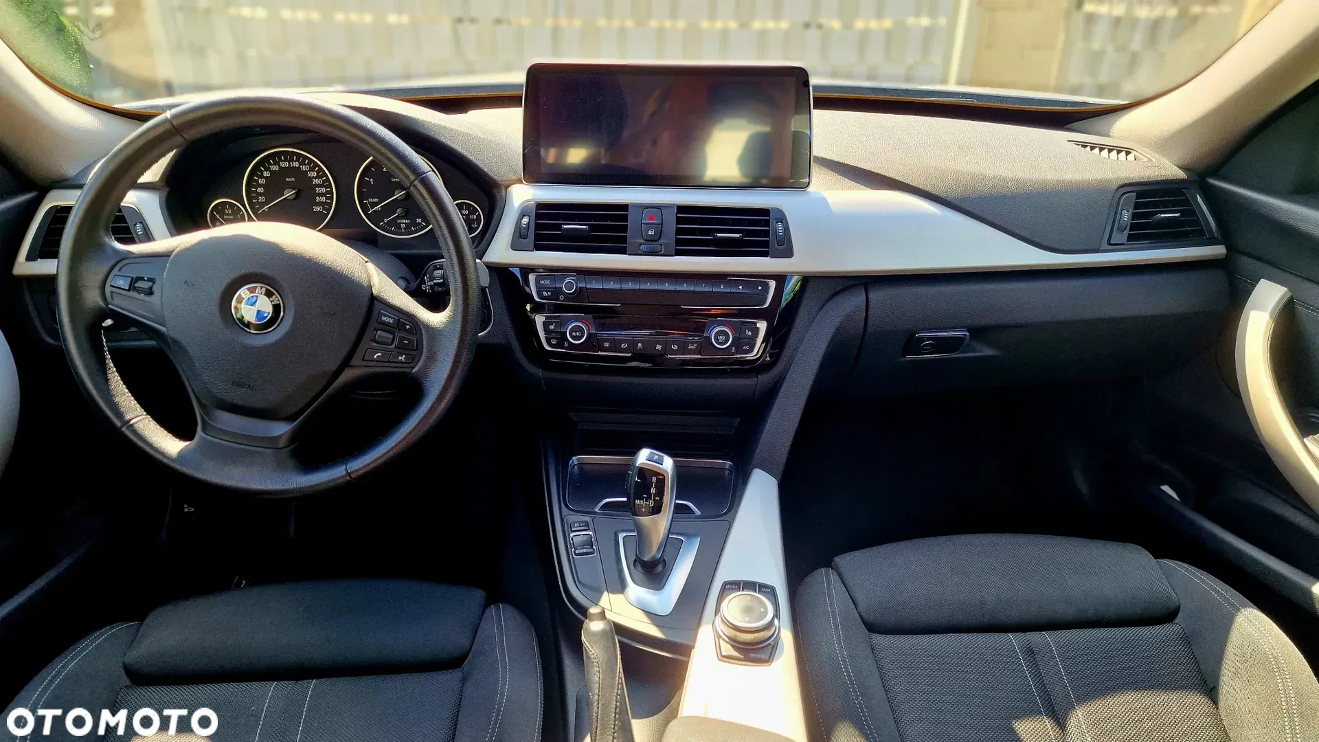 2018 BMW 3GT, photograph 2