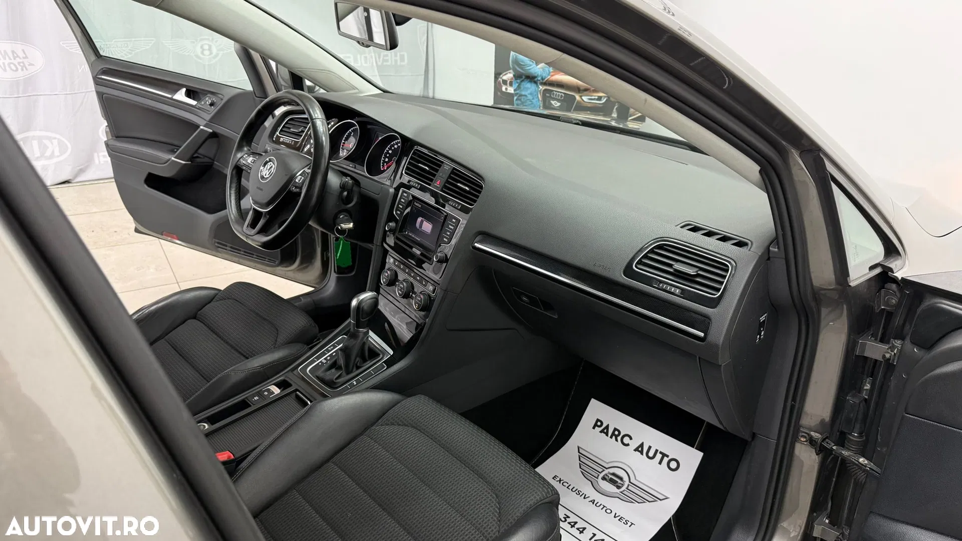 2014 Volkswagen Golf, photograph 7