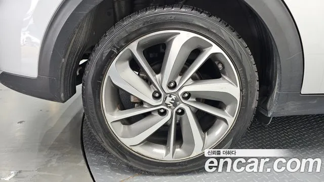 2016 Kia Niro Prestige, photograph 9