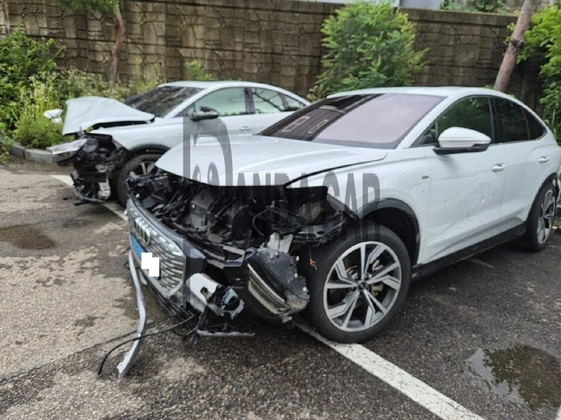 2023 Audi Q4 Sportback 40 e-tron, photograph 3