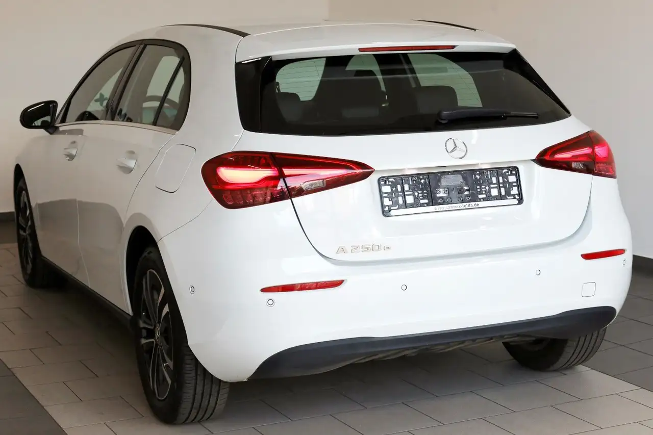 2023 Mercedes-Benz A 250 e, T.Leder,Navi,LED,SH,Kamera,FACELIFT !, photograph 8