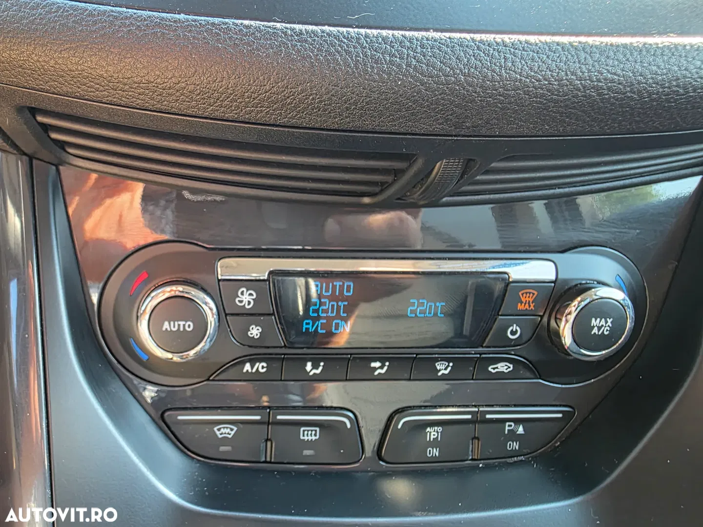 2013 Ford Kuga 2.0 TDCi 4x4 Aut. SYNC, photograph 6