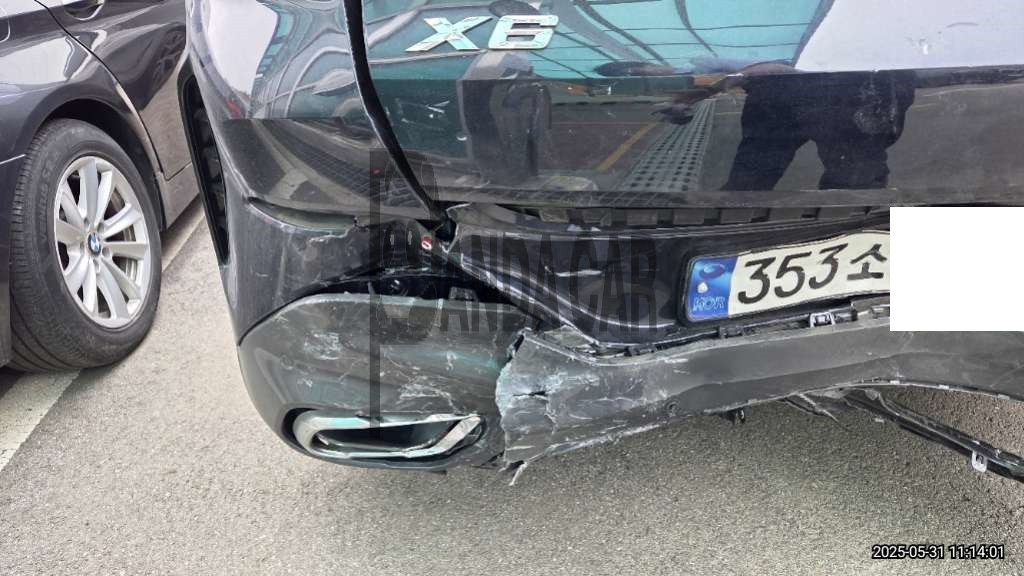 2021 BMW X6 xDrive30d, photograph 4
