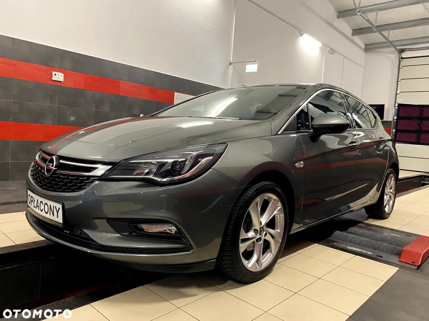 2017 Opel Astra 1.4 T Elite, photograph 3