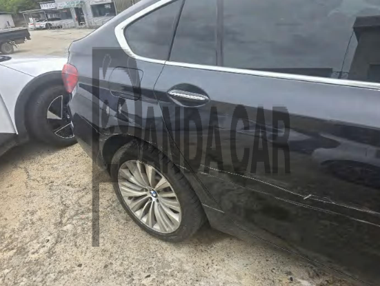 2017 BMW Gran Turismo EfficientDynamics Edition, photograph 2