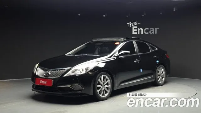 2015 Hyundai Grandeur HG240 Modern, photograph 6