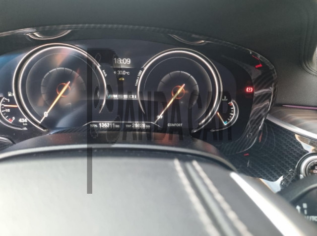 2018 BMW 530i xDrive, photograph 3