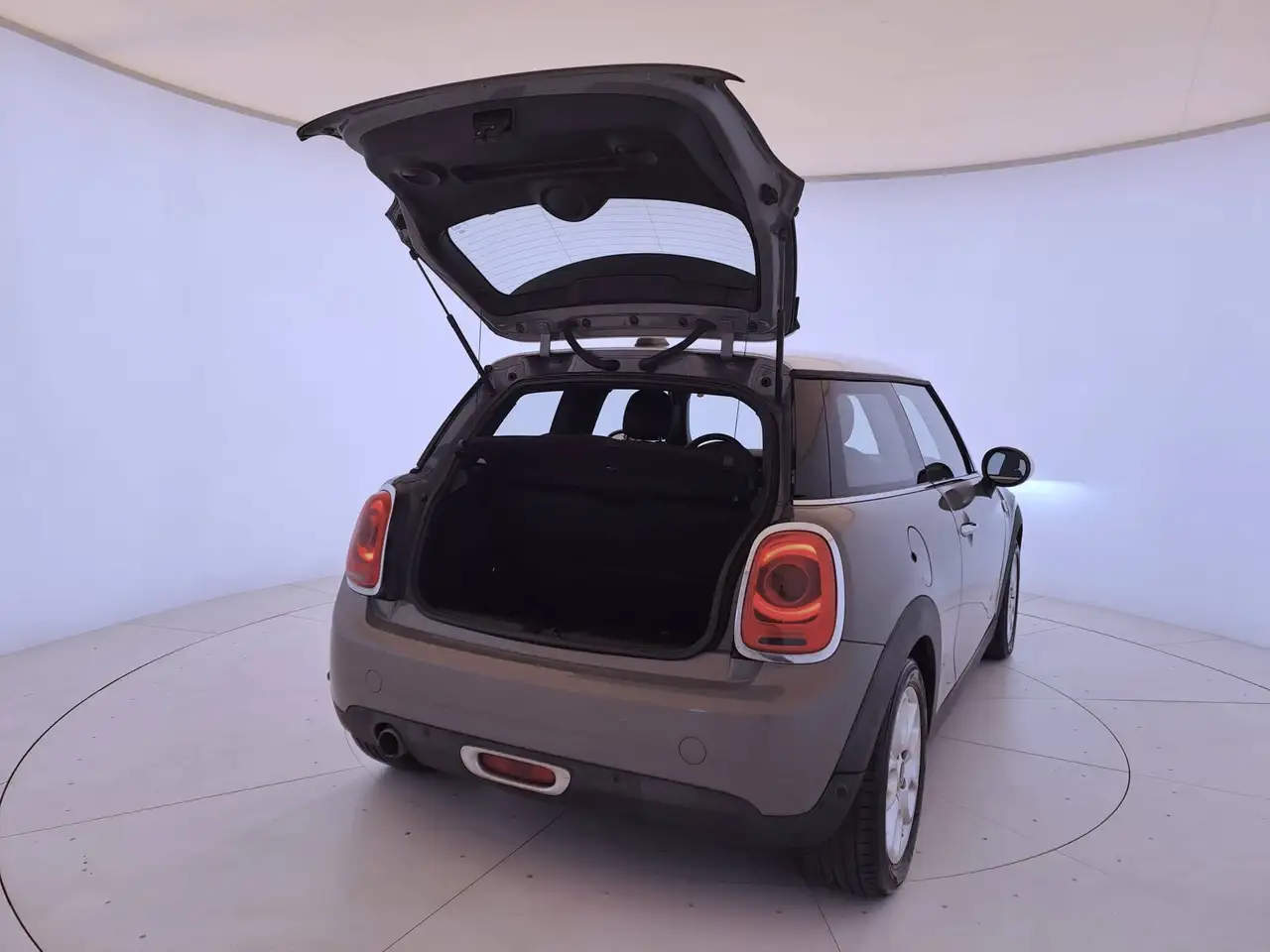 2017 MINI Cooper D 1.5 3p auto - TAGLIANDI MINI - NEOPATENTATI, photograph 12