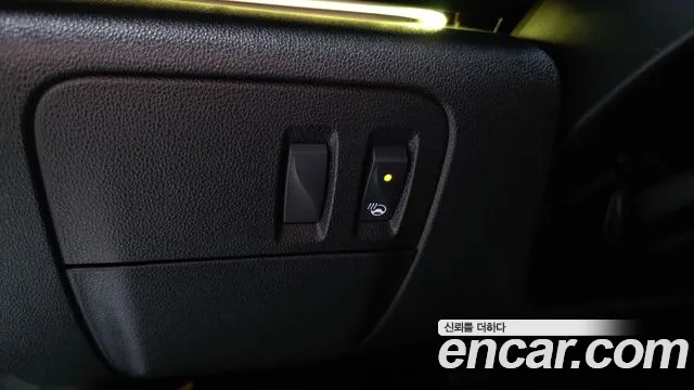 Renault-KoreaSamsung SM6 2.0 LPe LE (Disabled) — photo 1 of 34