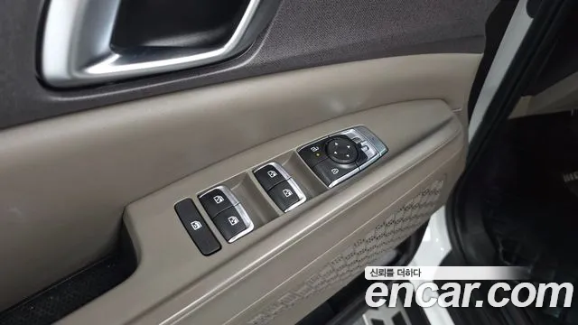 Kia Canival Diesel 9-Seater Noblesse — photo 1 of 30