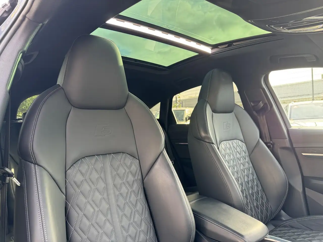 2022 Audi e-tron Sportback 50 2x S line ACC PANO S-SITZE, photograph 11