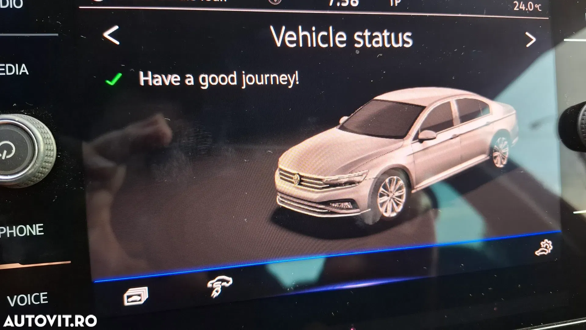 2020 Volkswagen Passat, photograph 6