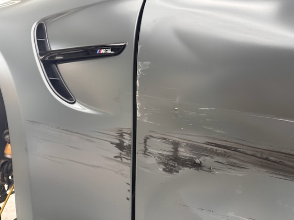 2018 BMW M3 Competition Package, photograph 2
