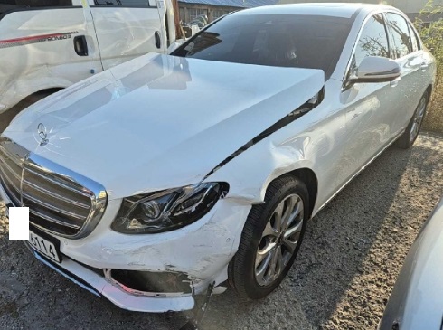 2019 Mercedes-Benz E220 d, photograph 4
