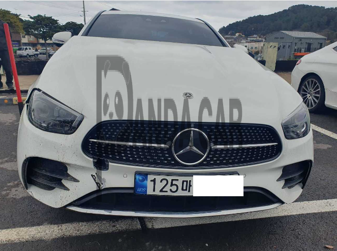 2022 Mercedes-Benz E220 d 4MATIC, photograph 1