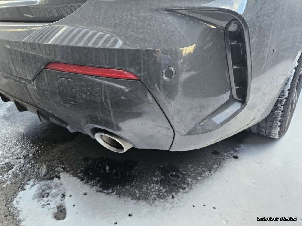 2022 BMW 420i Coupe, photograph 3