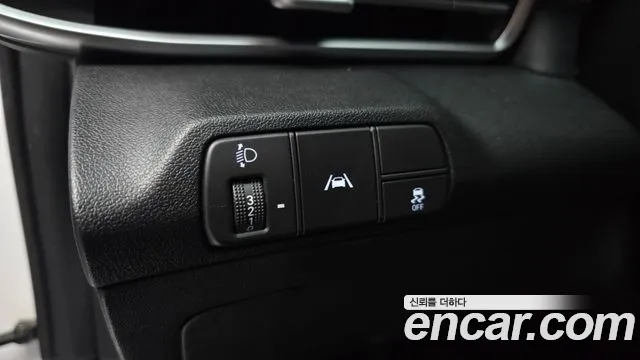 2022 Hyundai AVANTE 1.6, photograph 1