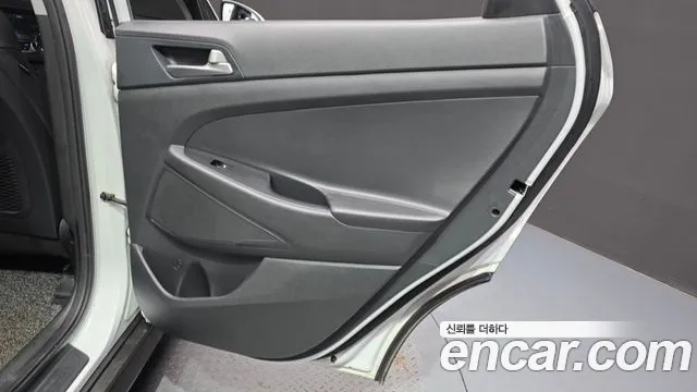2018 Hyundai Tucson Diesel 1.7 2WD, photograph 3