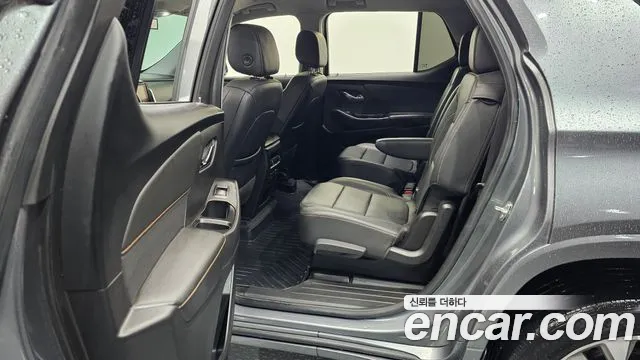2019 ChevroletGMDaewoo Traverse 3.6 AWD Premier, photograph 2