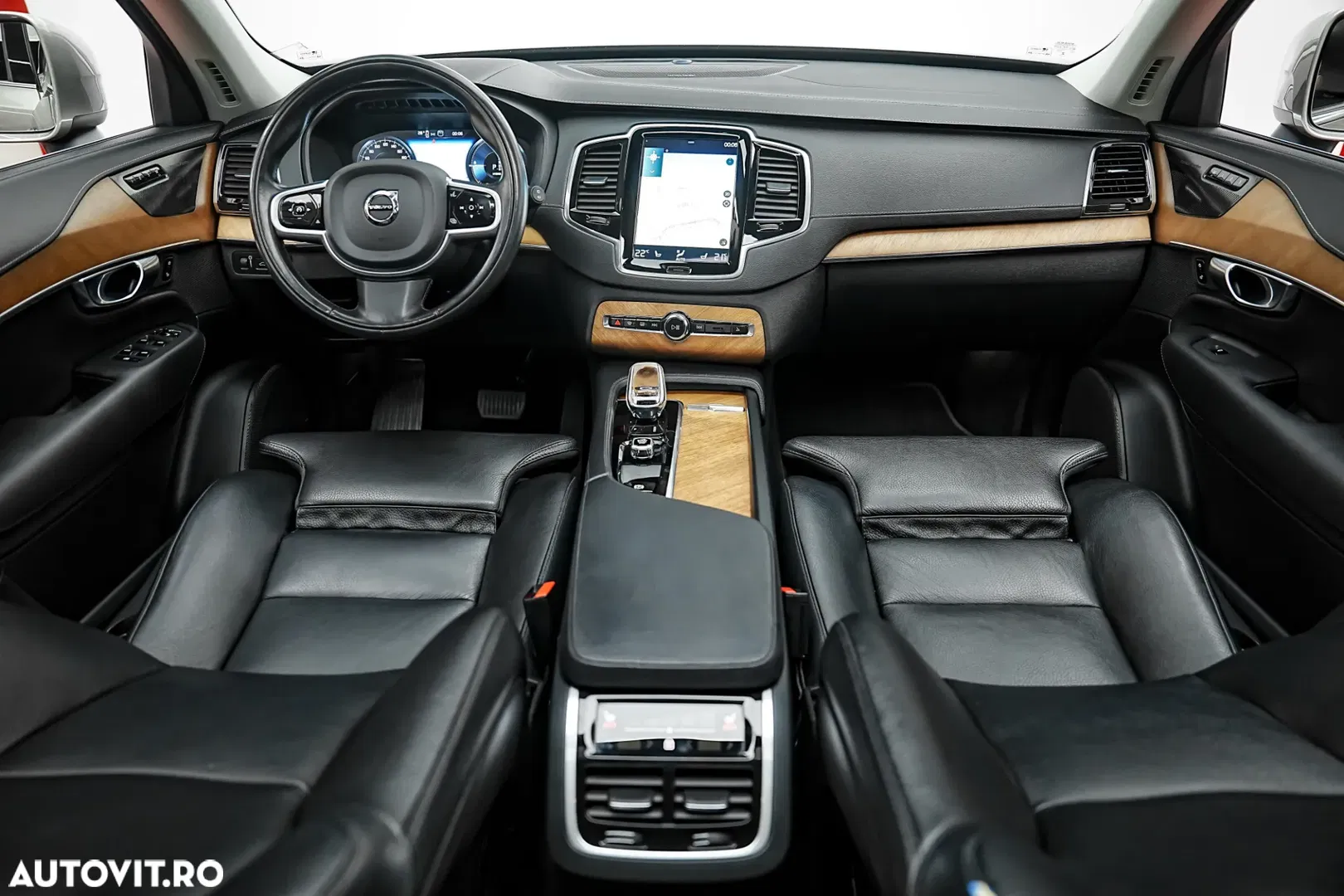 2022 Volvo XC 90 T8 AWD Recharge Geartronic Inscription, photograph 10