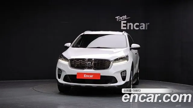 Kia Sorento Gasoline 2.0 Turbo 2WD — photo 1 of 39