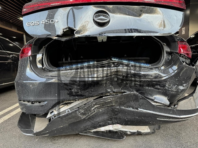 2023 Mercedes-Benz EQS450 +, photograph 1